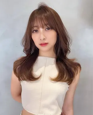 セミロング カラー 興津/韓国レイヤー ダブルカラー美髪縮毛のヘアスタイル