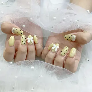 ネイル パーツ全部¥110 サロンミミのネイルデザイン