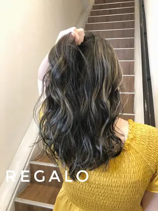 カラー 🫧艶髪/ブリーチ 🐳honami🫧のヘアスタイル