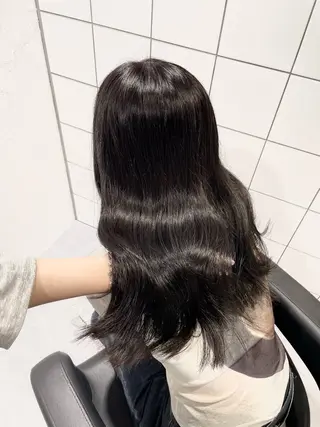 セミロング カラー 表参道♡暗髪♡ 艶カラー♡アユミのヘアスタイル