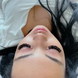 カラー パーマ ネイル マツエク・マツパ アイブロウ 神山 ビューティー・アイのマツエク・マツパデザイン