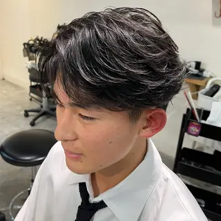 メンズ フェザーパーマ🌙 毛流れ yuzukiのヘアスタイル
