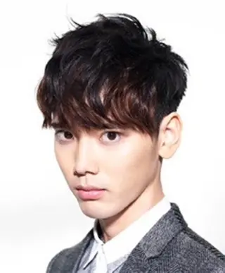 ショート カラー メンズ 古田 佳規のヘアスタイル