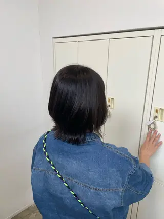 ミディアム 吉川 莉央のヘアスタイル