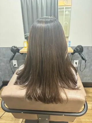 セミロング カラー reeed konnoのヘアスタイル
