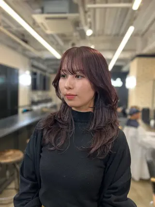 セミロング カラー 🌟小顔レイヤー× 赤み消し透明感カラーのヘアスタイル