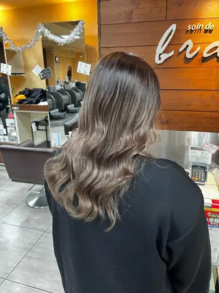 セミロング カラー ヘアアレンジ インナー×縮毛矯正 ピンクカラー澤井里菜のヘアスタイル
