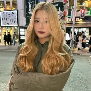 セミロング カラー 🧡可愛い色落ち🧡 ハイトーン特化🧡のヘアスタイル
