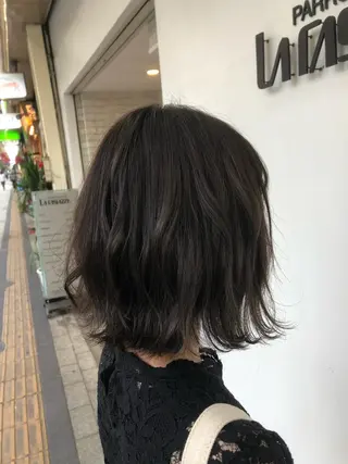 ショート カラー 東條 克義のヘアスタイル