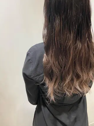 ロング カラー 🐺ウルフ/レイヤー 似合わせ‎🤍沙羅のヘアスタイル