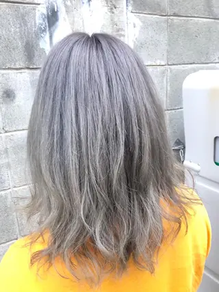 カラー ダブルスキルエクステ /羽エクステ白石宇由のヘアスタイル