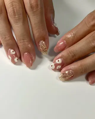 ネイル Lis nail. 🕊yuriのネイルデザイン