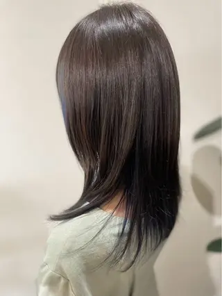 セミロング Re room. 女性スタイリストのヘアスタイル