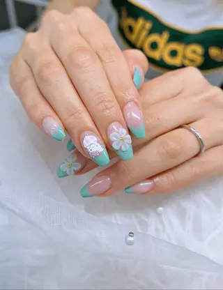 ミディアム Lee _nailのネイルデザイン