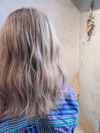 ミディアム カラー &グループ代表取締役 KOHEIのヘアスタイル