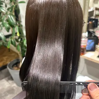 セミロング カラー マエダルイ🌐 レイヤースタイルのヘアスタイル