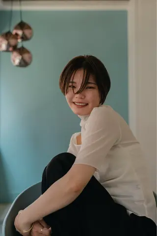 ショート カラー ツジガキ ユウスケのヘアスタイル