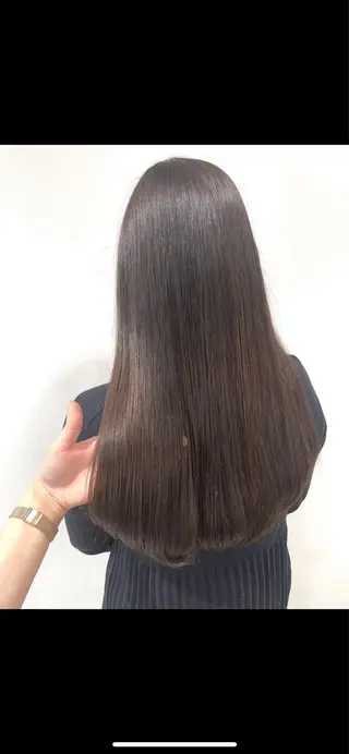 ロング 青沼夏未/オリーブ/ 寒色カラーのヘアスタイル