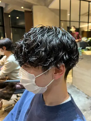 ショート パーマ メンズ 波巻きスパイラルパー マ/シャドウパーマ駿のヘアスタイル