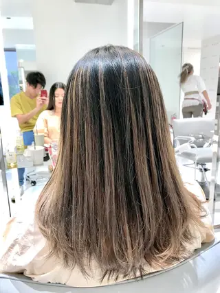 ミディアム カラー 加藤 憂のヘアスタイル