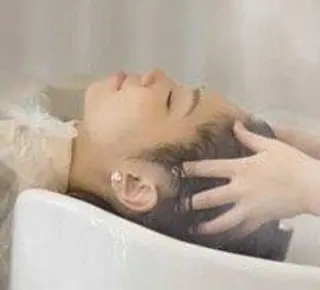 柚木崎 伸一のヘアスタイル