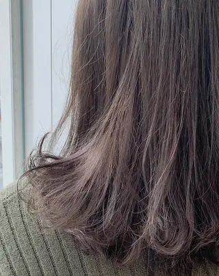 ミディアム カラー 透明感♡︎♡︎ 佐々木早苗のヘアスタイル
