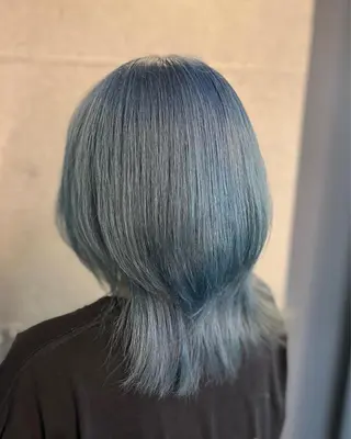 ミディアム カラー 吉野 瑳桜のヘアスタイル
