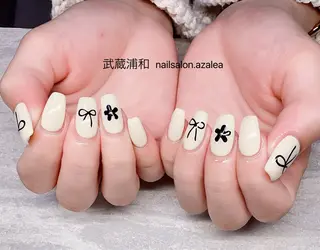 ネイル R inのネイルデザイン