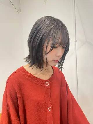 ミディアム カラー Terve.竹内 視咲のヘアスタイル