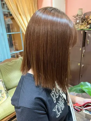 ミディアム パーマ PON　ハイトーン ショートカット心斎橋のヘアスタイル