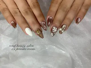 ネイル LAVISH nail salonのネイルデザイン