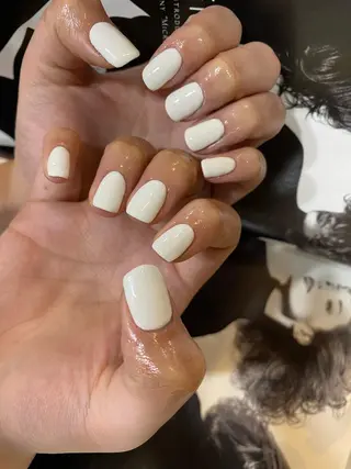 セミロング カラー ネイル mana 暖色カラーカットのヘアスタイル