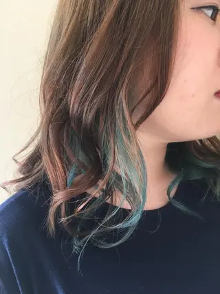 ミディアム カラー パーマ ヘアアレンジ IVY villa Suzu.のヘアスタイル