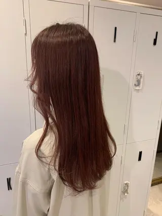 ロング カラー 佐藤 永夏のヘアスタイル