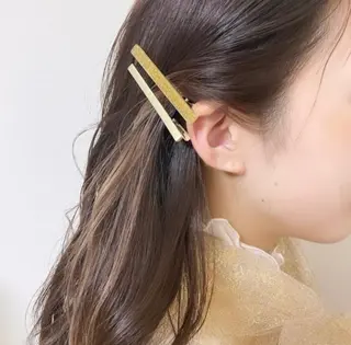ロング カラー サキ🤍ハイトーン 🩰くびれ巻きヘアのヘアスタイル
