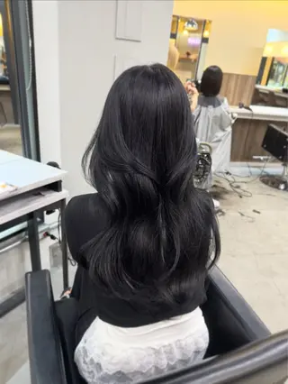 ロング カラー 韓国ヘア🇰🇷 YUKINAのヘアスタイル