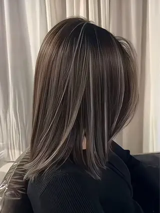 ミディアム MIURA HANAKIのヘアスタイル