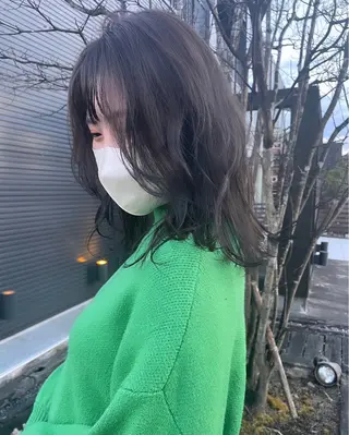 ミディアム カラー TAKAHASHI REIKAのヘアスタイル