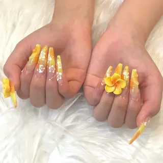 ネイル yurika 🌷.*･ﾟのネイルデザイン