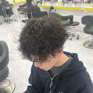 パーマ メンズ 🦋色落ち綺麗カラー メンズYUZU🦋‪のヘアスタイル