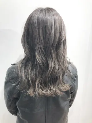セミロング カラー 🌙HIZUKI🌙 ハイトーン 艶髪のヘアスタイル