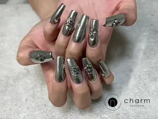 ネイル ネイルルーム チャームのネイルデザイン