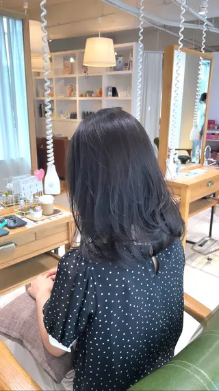 ミディアム カラー パーマ 過去一の柔髪ヘア 🌿einshairのヘアスタイル