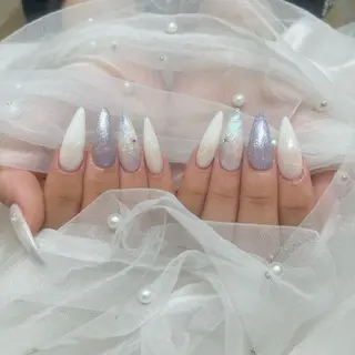 ネイル 🎀𝐶𝐻𝐼𝑆 𝐴𝑇𝑂🎀のネイルデザイン