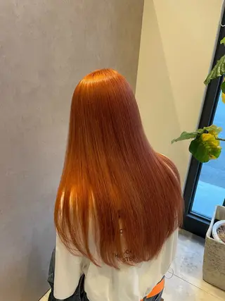 ロング カラー 伊藤 未夢のヘアスタイル