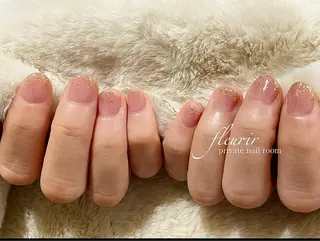 ネイル フルリール 【プライベートサロンのネイルデザイン