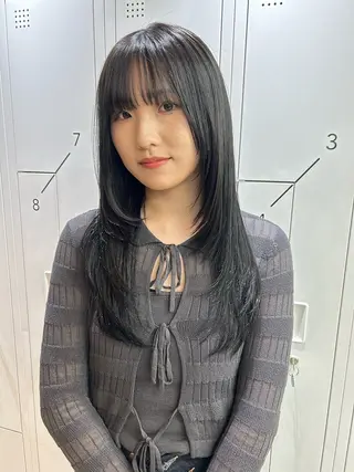 セミロング カラー 似合わせカット✂︎ りょお🫧のヘアスタイル