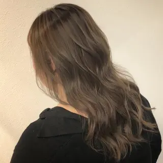 ロング 𝐍𝐄𝐎 𝐉𝐔𝐑𝐈のネイルデザイン