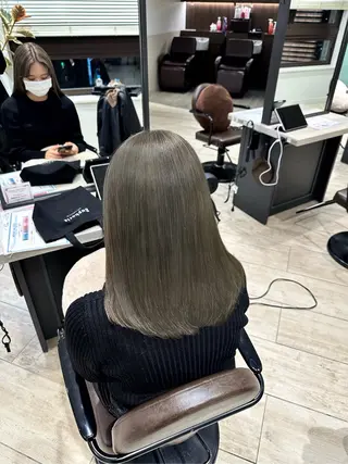 ミディアム カラー カナ🌀銀座/ レイヤー/透明感のヘアスタイル