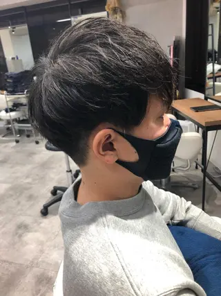 メンズ Noyヨシモト ヒロトのヘアスタイル